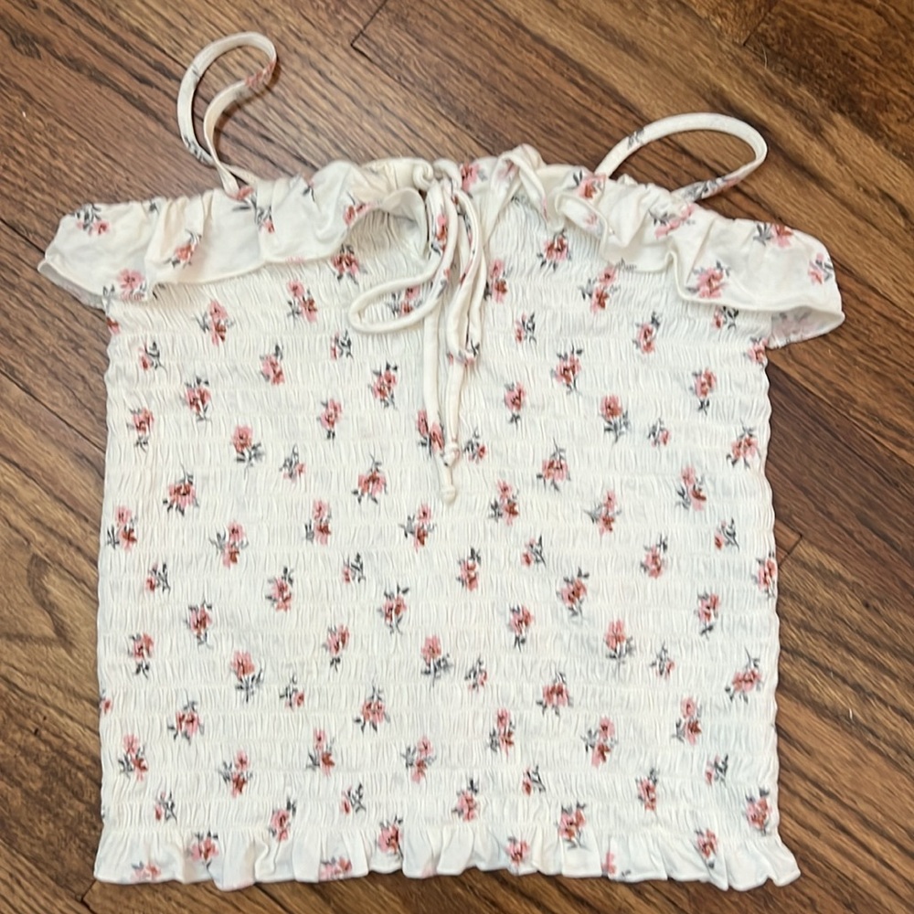 American Eagle floral tank top.